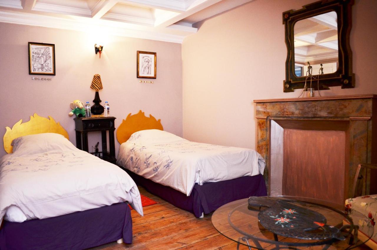 Domaine Des Papeteries Bed & Breakfast Plounevez-Moedec Екстериор снимка